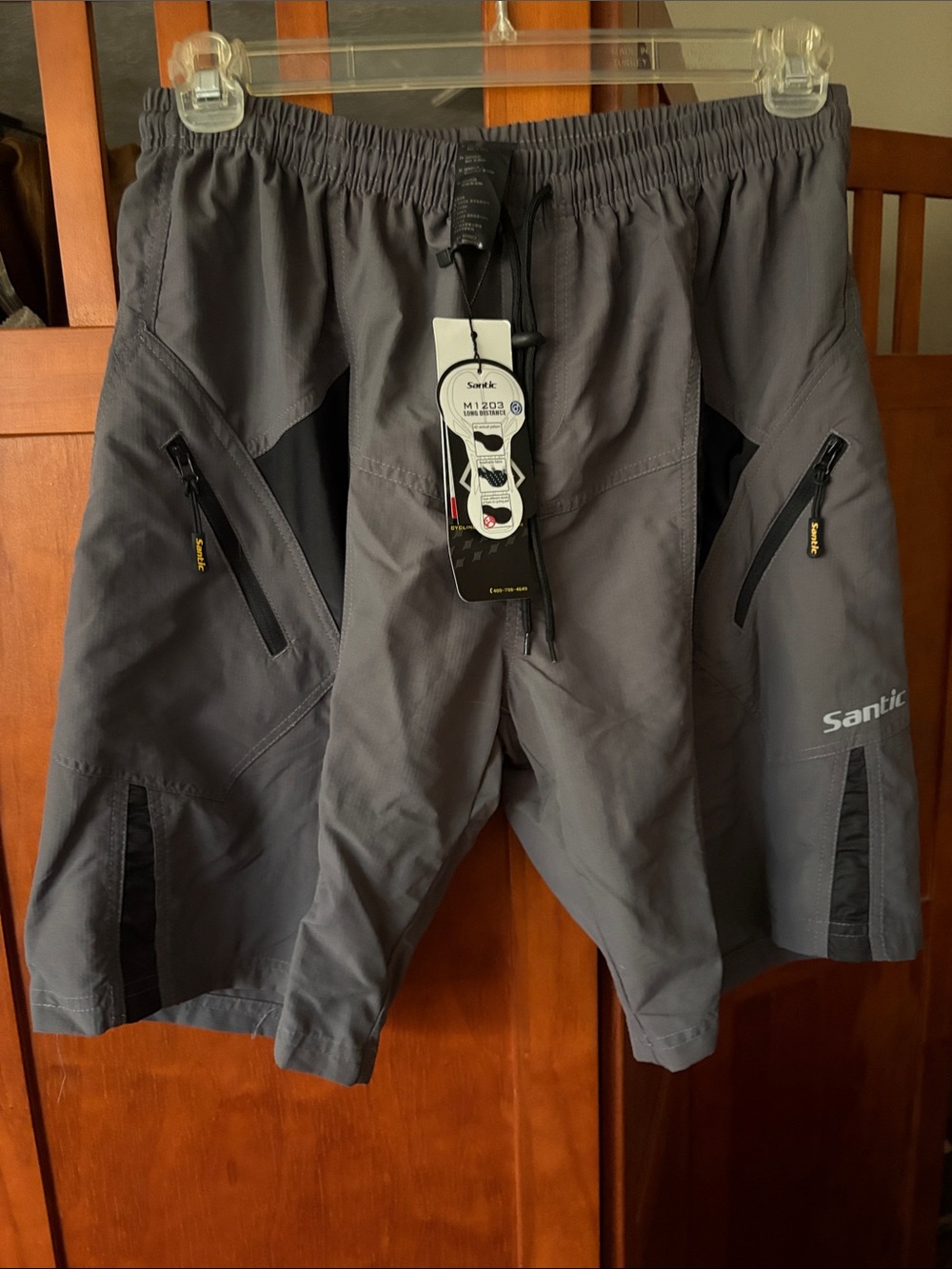 NWT Santic Men's Gray Athletic Cycling Shorts